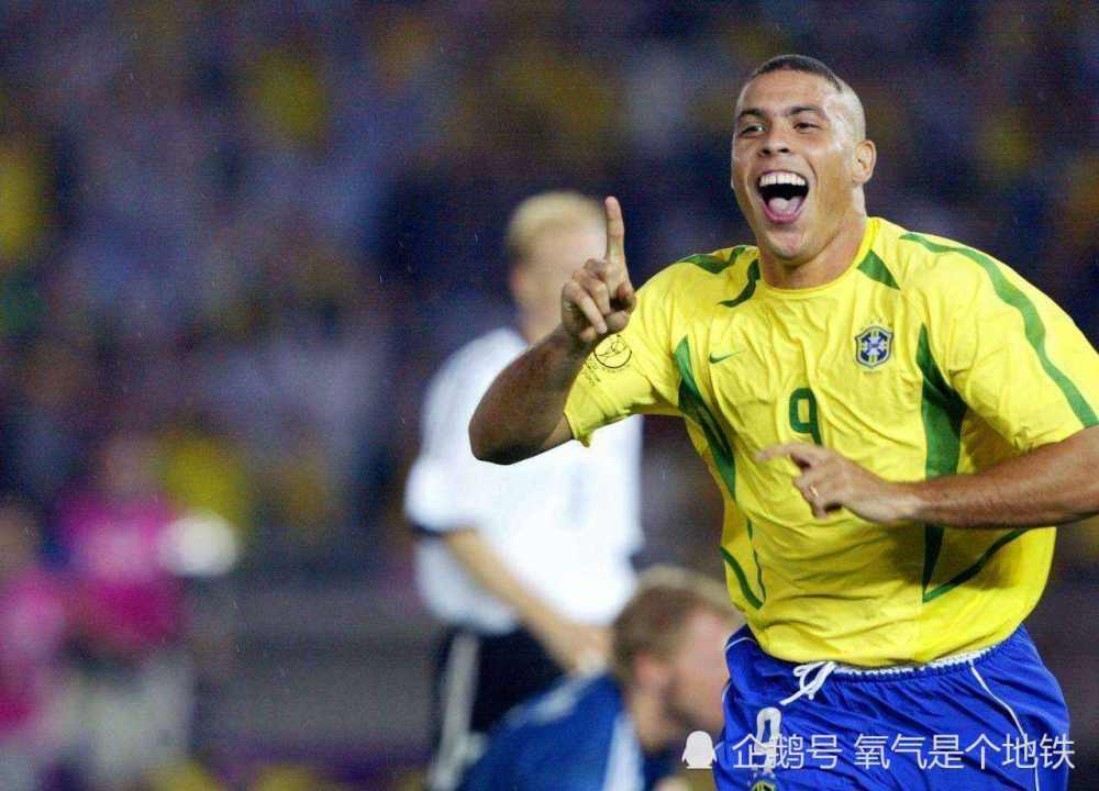  法兰克福前锋戴帽创队史纪录  